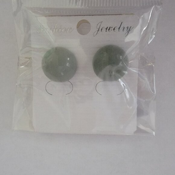 Gray Round Resin Post Stud Earrings - Picture 1 of 2